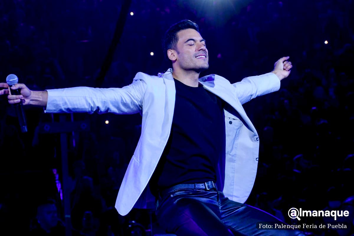 FOTOS: Carlos Rivera conquista a sus fans en primera presentación del Palenque de Puebla 5 carlos rivera palenque de Puebla 1