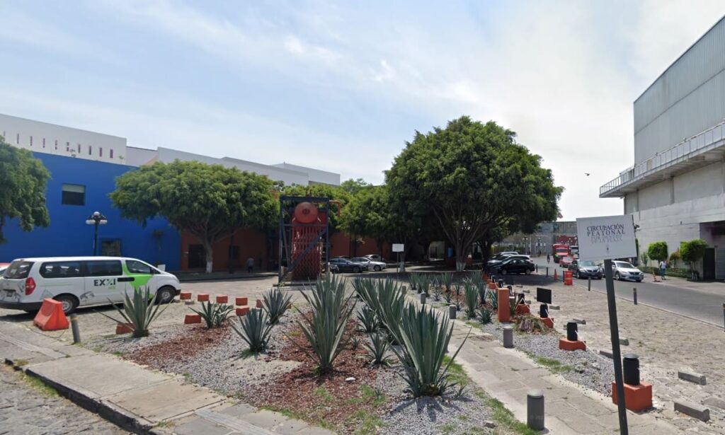 estacionamiento casa reyna