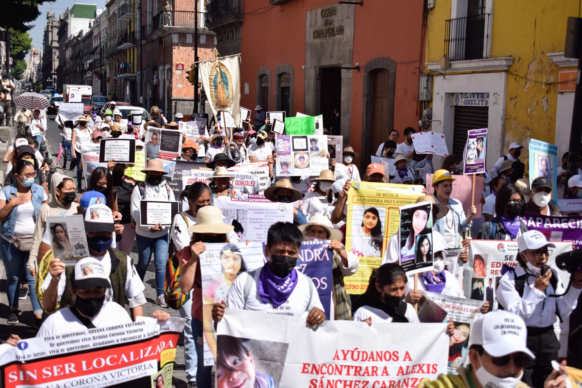 Marcha La Voz de los Desaparecidos en Puebla: "10 de mayo no es de fiesta" 4 la voz de los desaparecidos 2