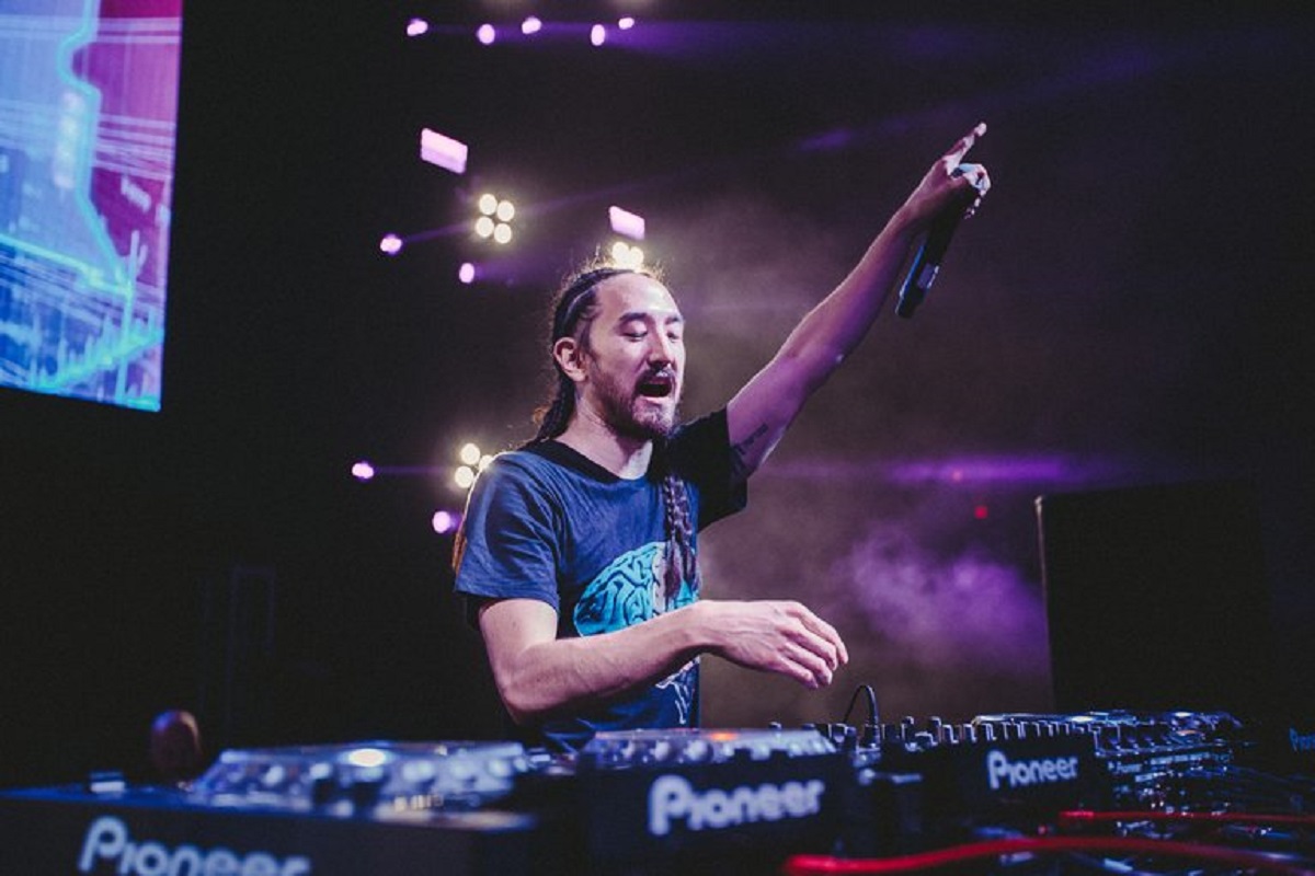 steve aoki