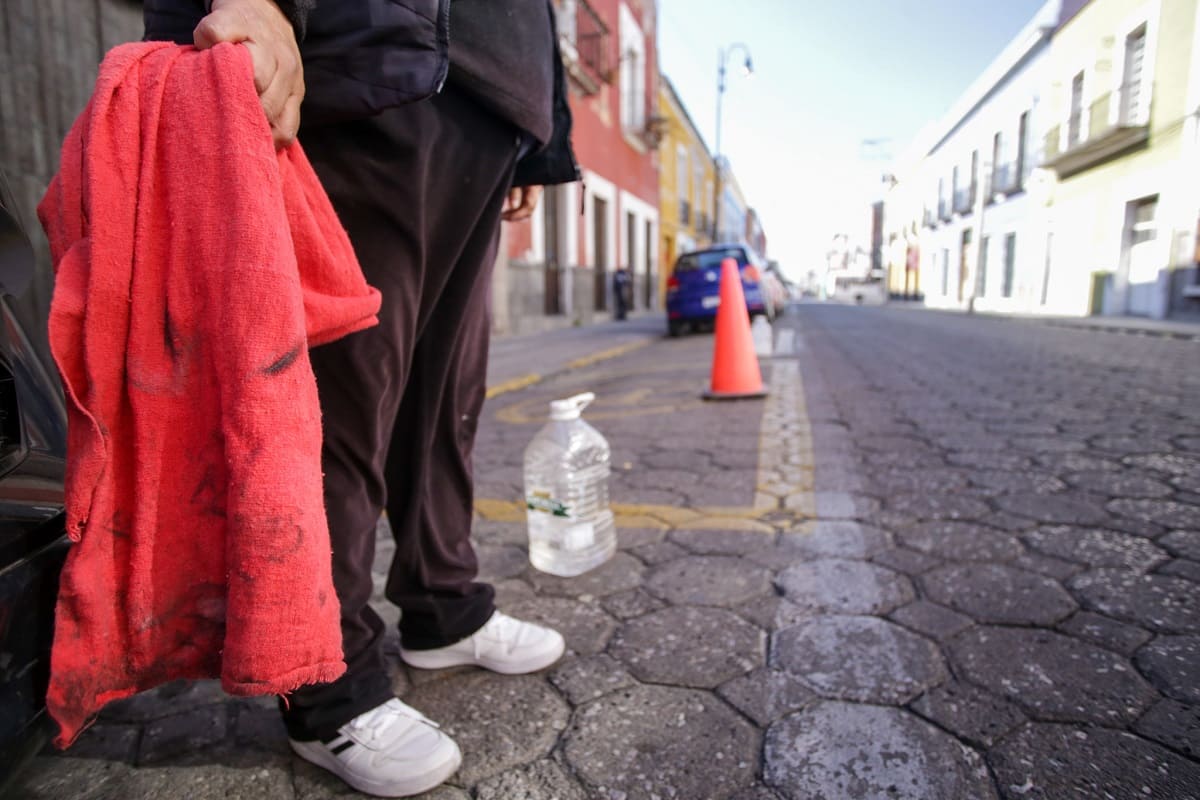 Tránsito municipal propondrá arrestar 36 horas a franeleros que se mantengan en las calles de Puebla 5 20220210105707 IMG 2359 1