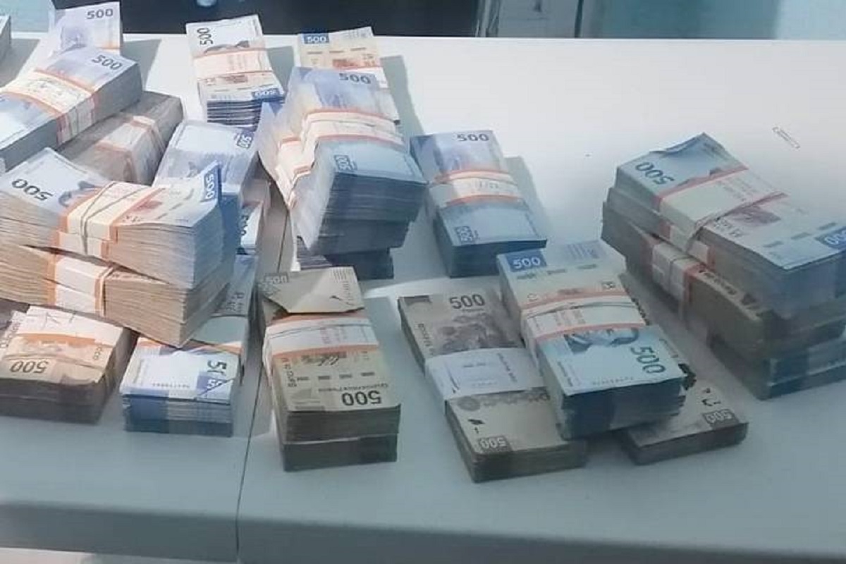 Detienen a pasajero en Aeropuerto de Acapulco con casi 10 millones de pesos 2 DINERO
