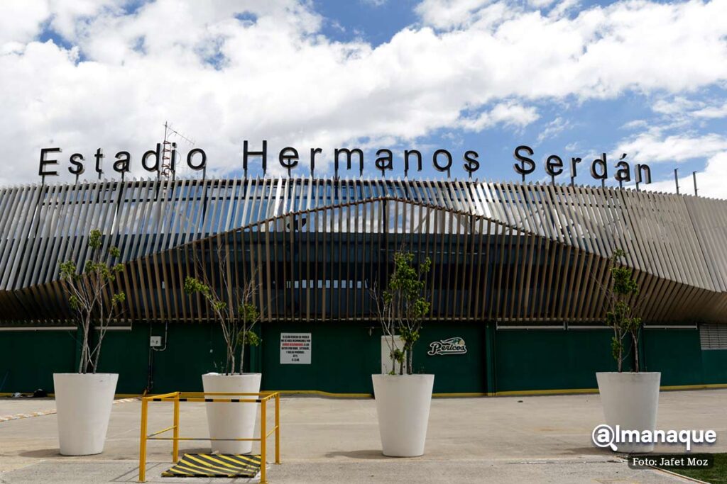 Estadio Hermanos Serdan Pericos de Puebla aniversario 5