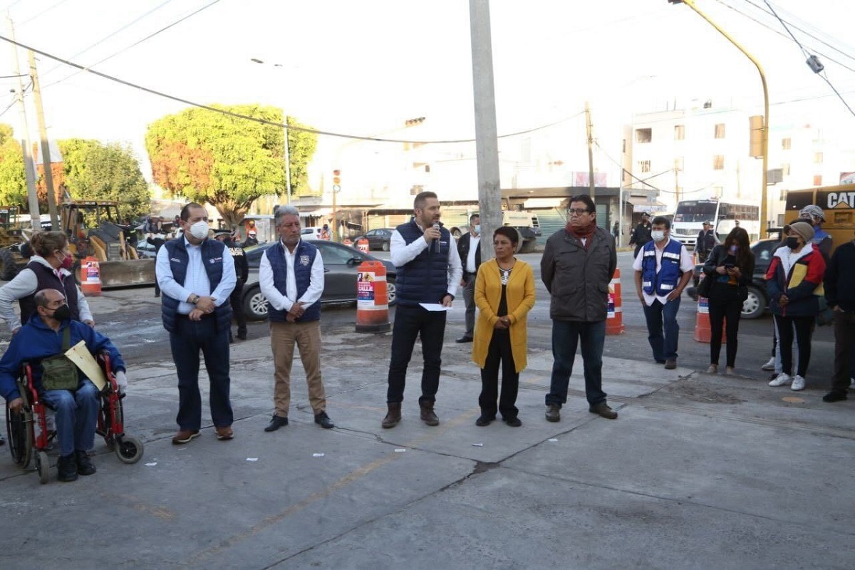 Ayuntamiento de Puebla última detalles en la obra de la 16 de Septiembre 1 Imagen de iOS 44