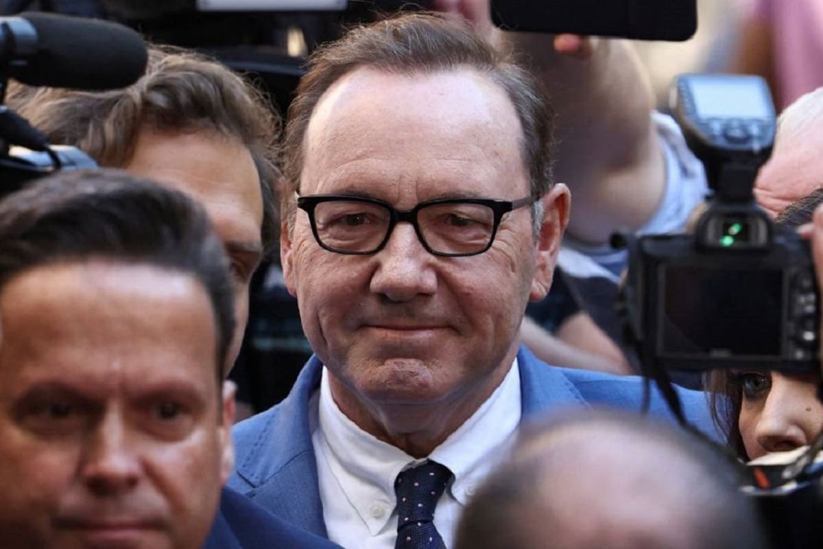 Kevin Spacey, liberado bajo fianza tras ser acusado de agredir sexualmente a tres hombres 5 Kevin Spacey 1
