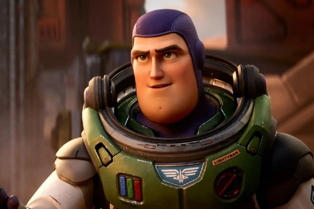 Por incluir escena LGBT, 14 países vetan la película animada "Lightyear" 4 Lightyear vetada 1