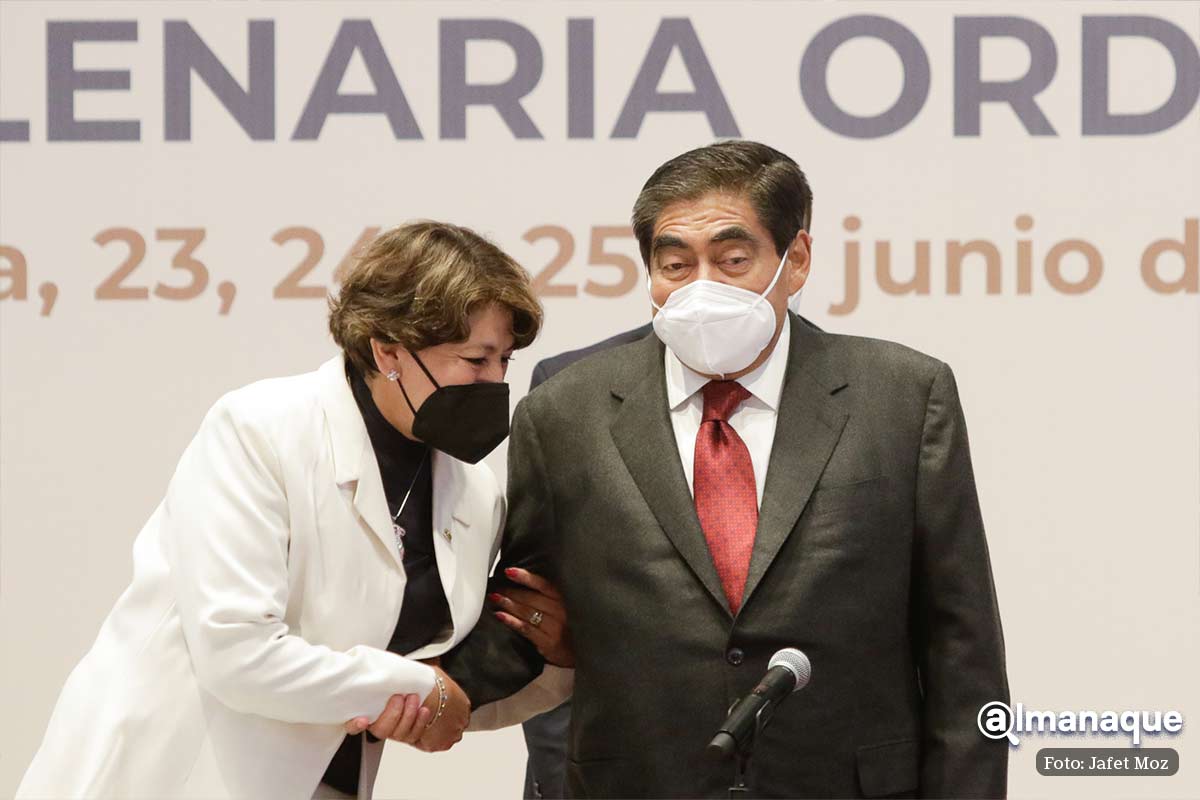 “El MIB es un lugar mágico, pero maldito”: Barbosa anuncia exposiciones electrónicas 9 Miguel Barbosa y Delfina Gomez CONAEDU 5