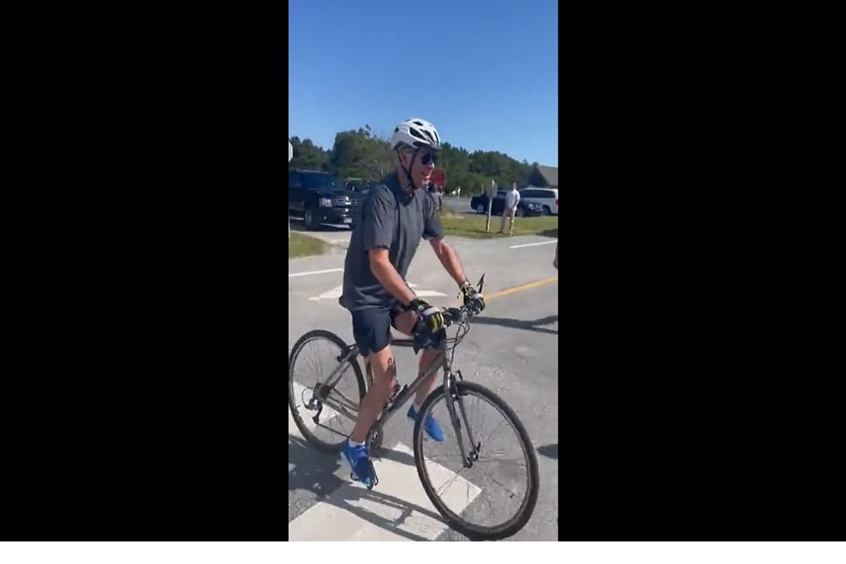 VIDEO: Cae el presidente Joe Biden de su bicicleta 3 cae joe biden de su bicicleta 1
