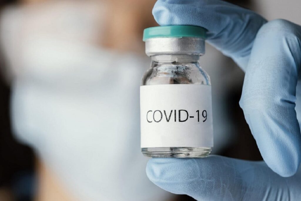 Todo lo que sabemos sobre la vacunación de influenza y COVID en Puebla