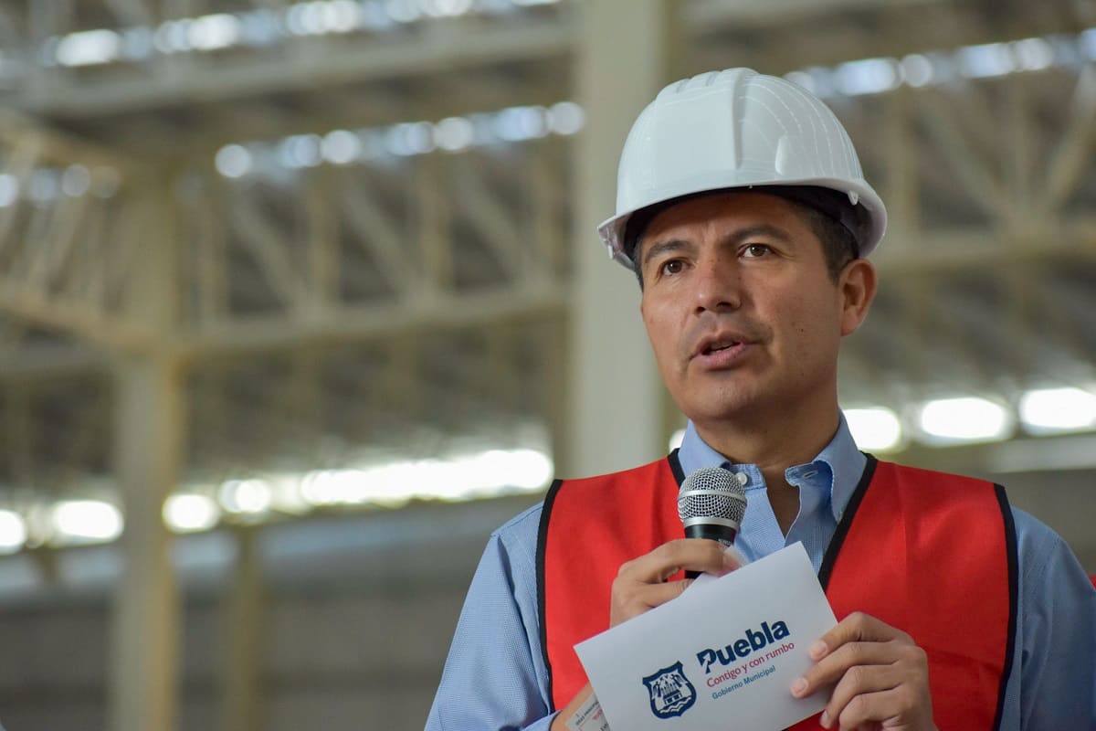 lalo rivera mas inversiones que claudia rivera 1