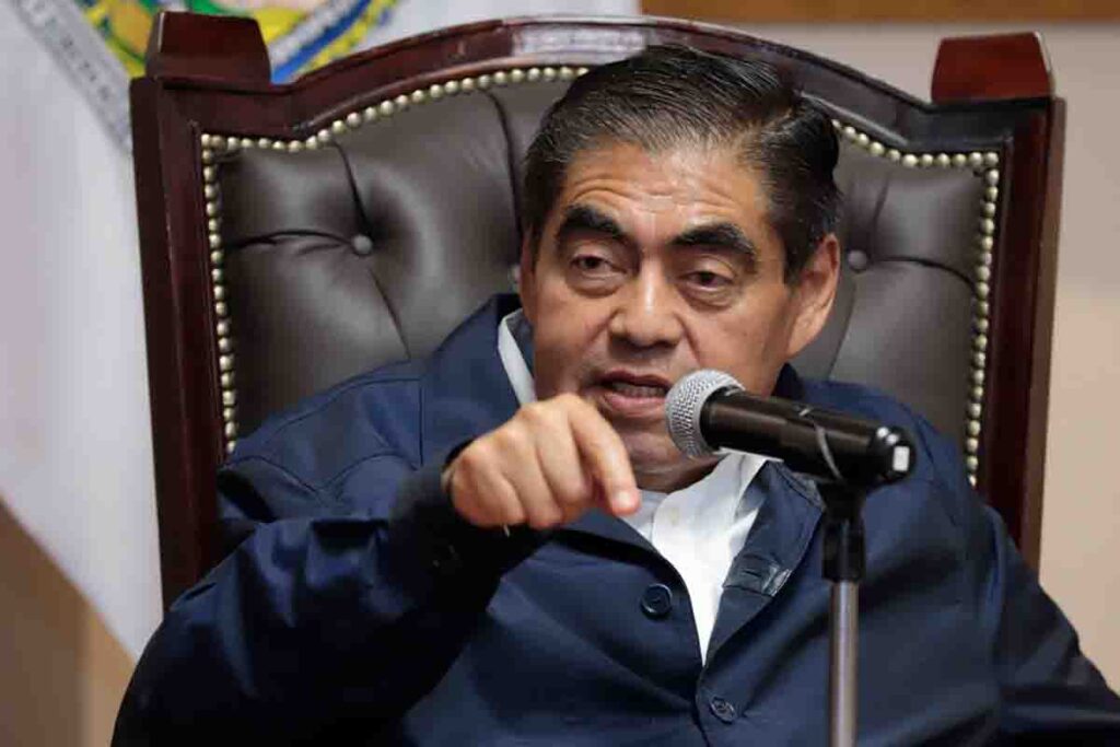 miguel barbosa huerta 4