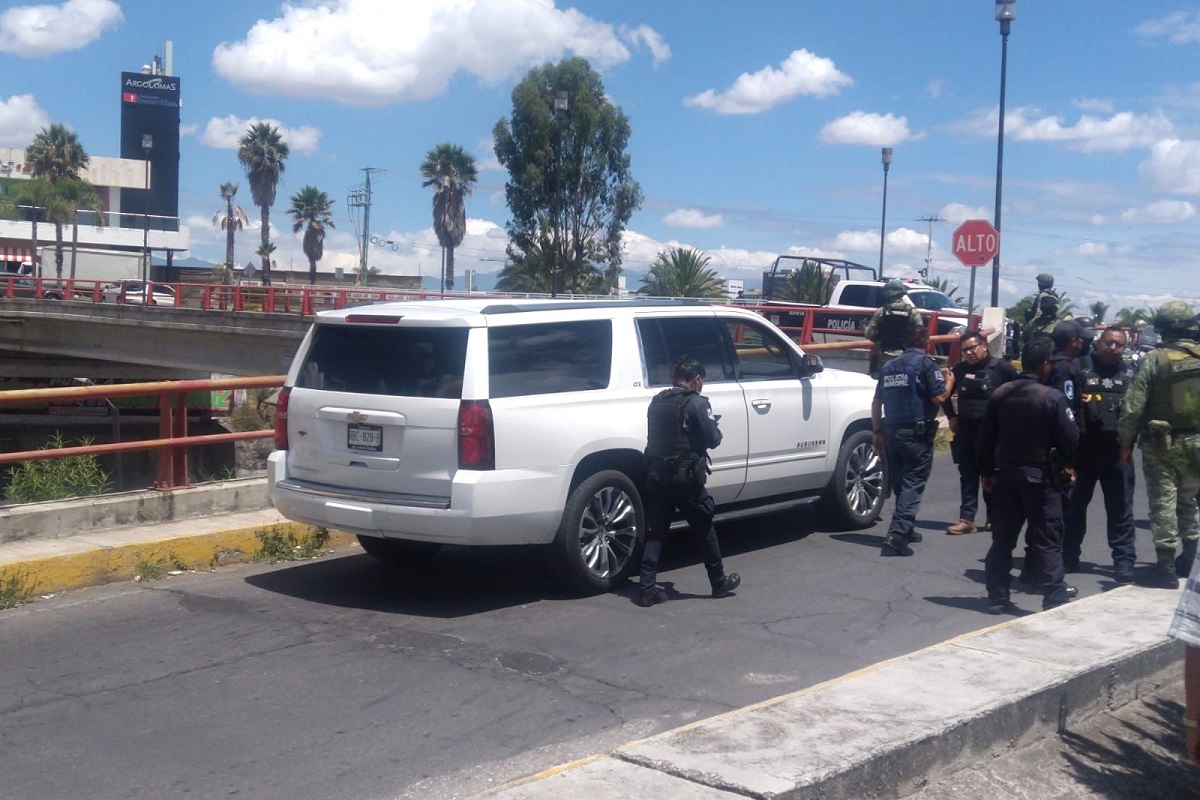 Detienen en la zona de Angelópolis a banda dedicada al robo de vehículos de lujo 2 operativo