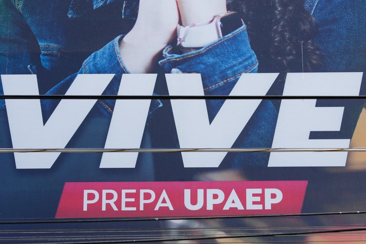 Por usar vestido “muy corto”, Prepa Upaep prohíbe a alumna tomarse foto de graduación 2 prepa upaep 1