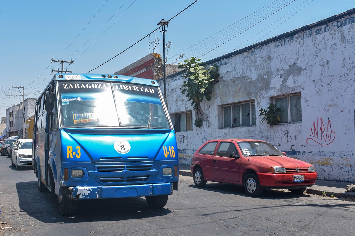 Lanzarán nueva licitación para instalar sistemas en transporte público, buscan a empresas internacionales 2 Regularán velocidad de transporte público en Puebla