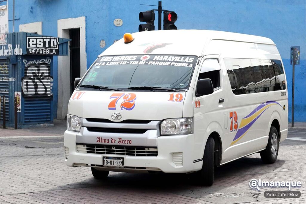 Combis Puebla retiro de concesiones por cambio de camion a urban 5