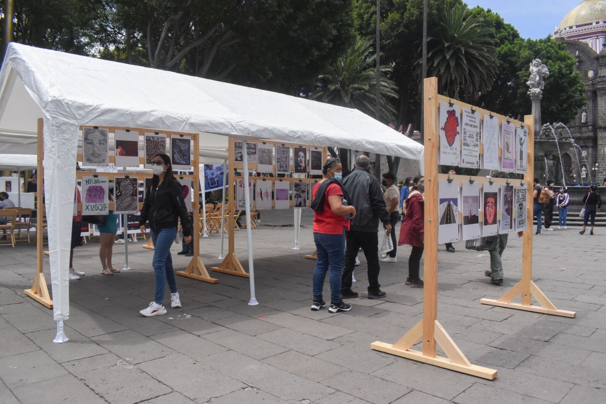 Presentan exposición de desaparecidos en el zócalo de Puebla 6 Picsart 22 07 23 17 27 35 949