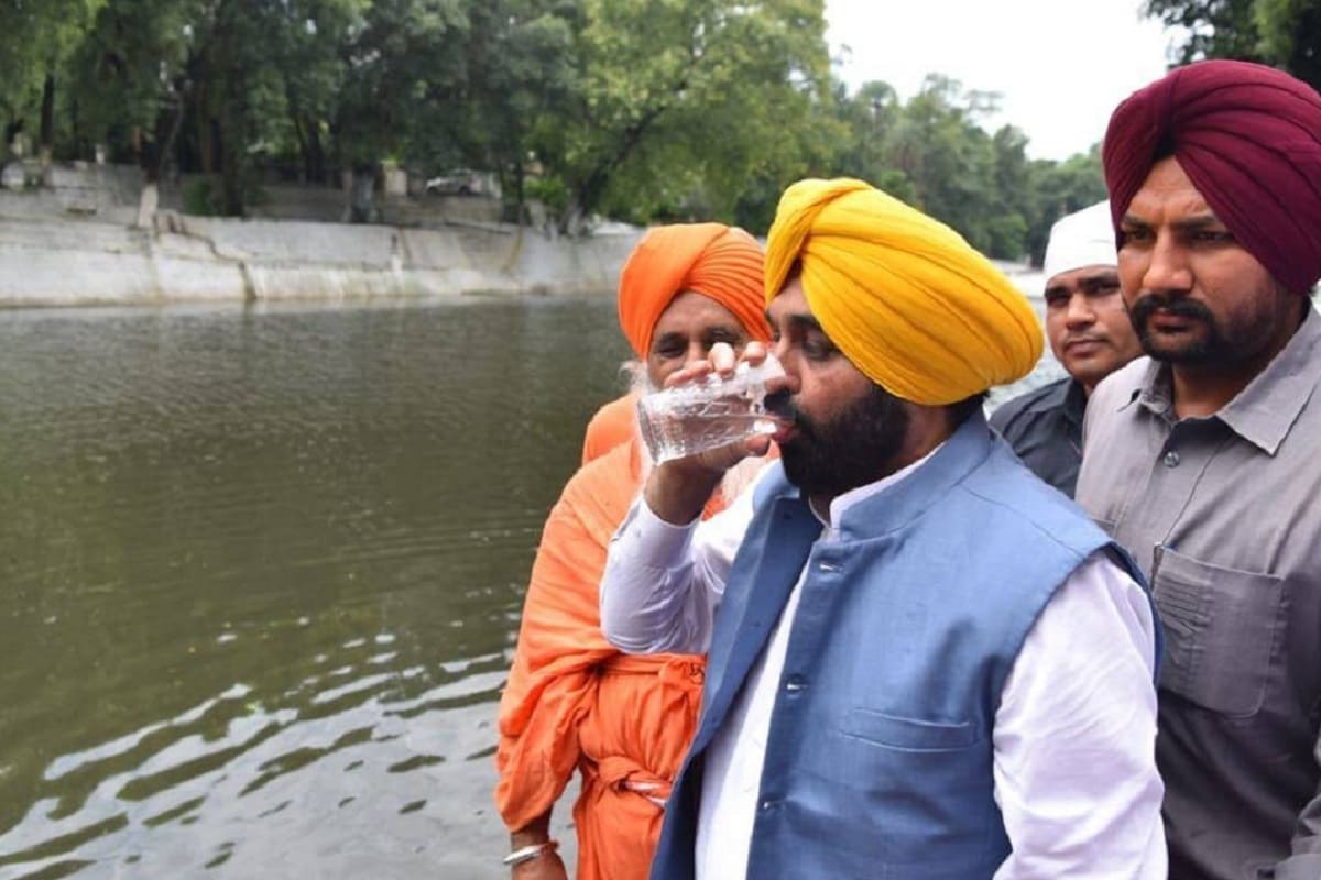 Quedó🤡: Primer ministro indio bebe agua de "río sagrado" para demostrar que estaba limpia y termina hospitalizado 4 Primer ministro indio 1