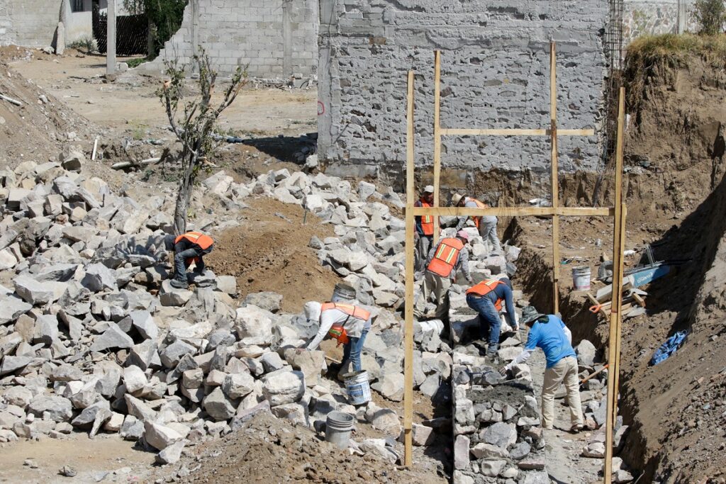 Adán Domínguez también heredará reconstrucción de casas en Xochimehuacan a Pepe Chedraui 3 Xochimehuacan