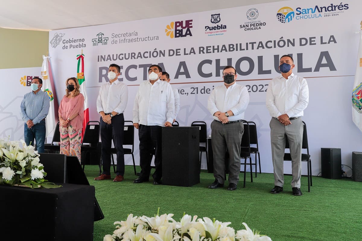 Mejora gobierno estatal movilidad en zona metropolitana; Barbosa inaugura rehabilitación de la Recta a Cholula 3 barbosa 1 4