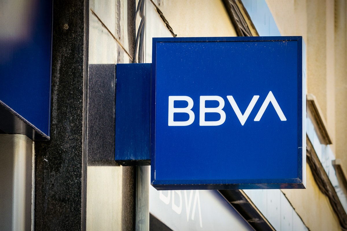 Balean a cuentahabiente en asalto, tras salir de la sucursal BBVA de Vía San Ángel 2 bbva