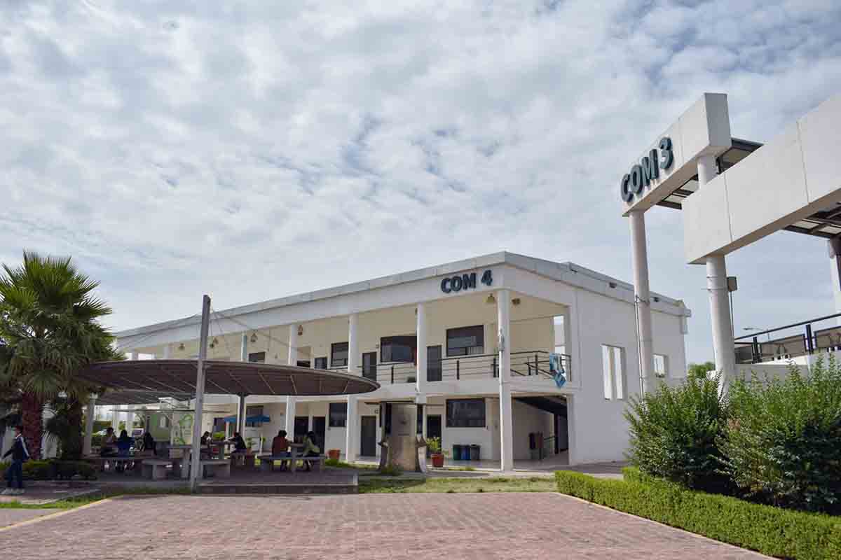 ¡Atención estudiantes! Presentan la expo Programa Integral de becas en Puebla 2 buap