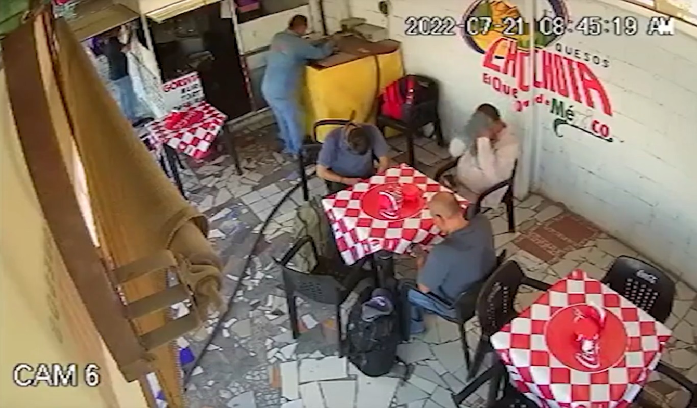 VIDEO FUERTE: Así se vio la explosión dentro de una fonda de comida en Durango 2 fond