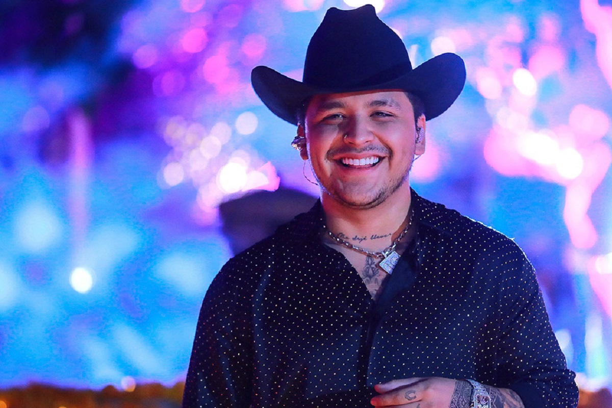 Christian Nodal se retirará de los escenarios temporalmente para reencontrarse 2 nodal
