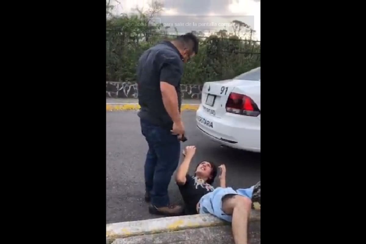 VIDEO: Guardia de seguridad agrede a estudiante de la UNAM 4 unam 1