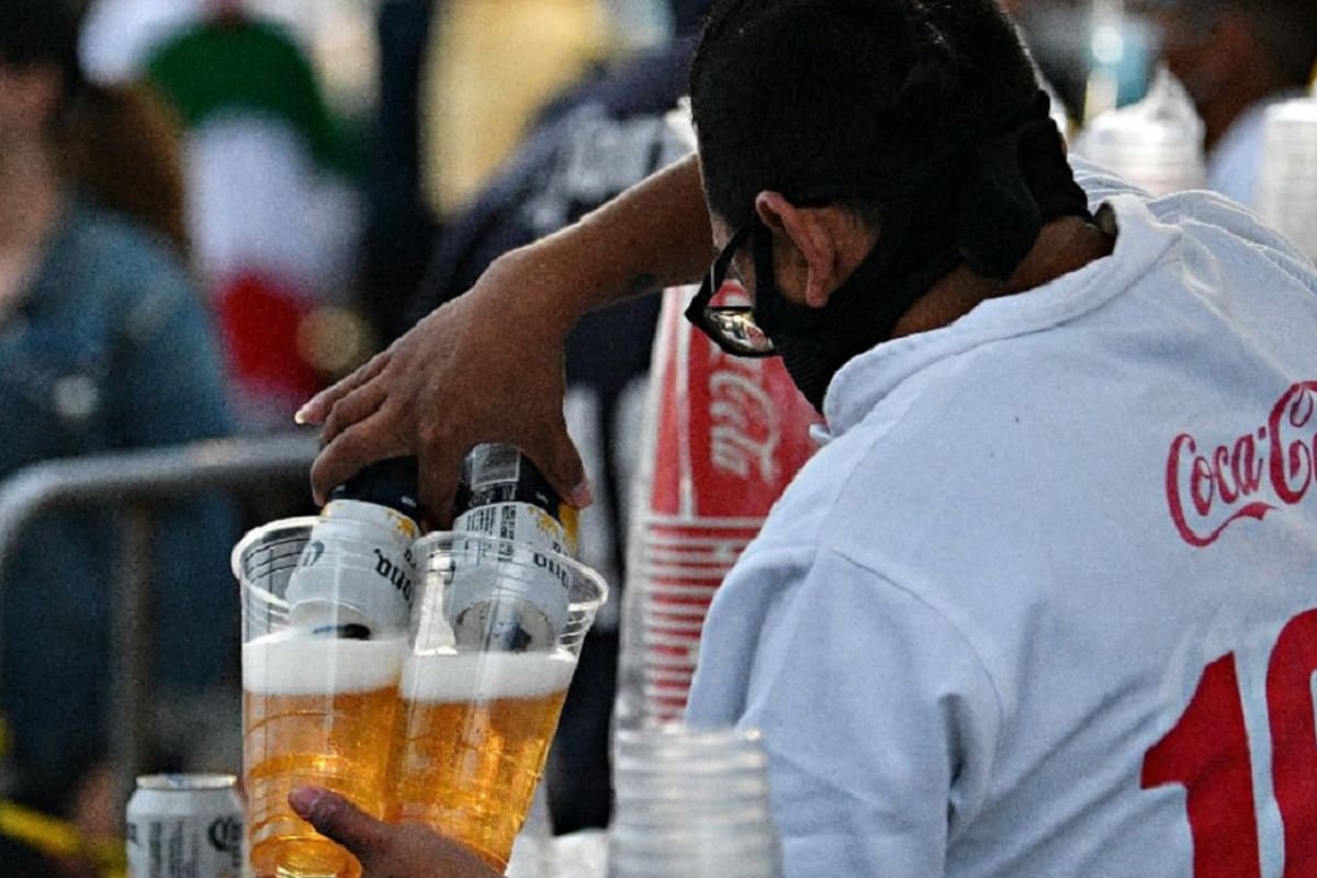 4T busca prohibir la venta de cerveza en los estadios 5 venta de cerveza en los estadios. 1