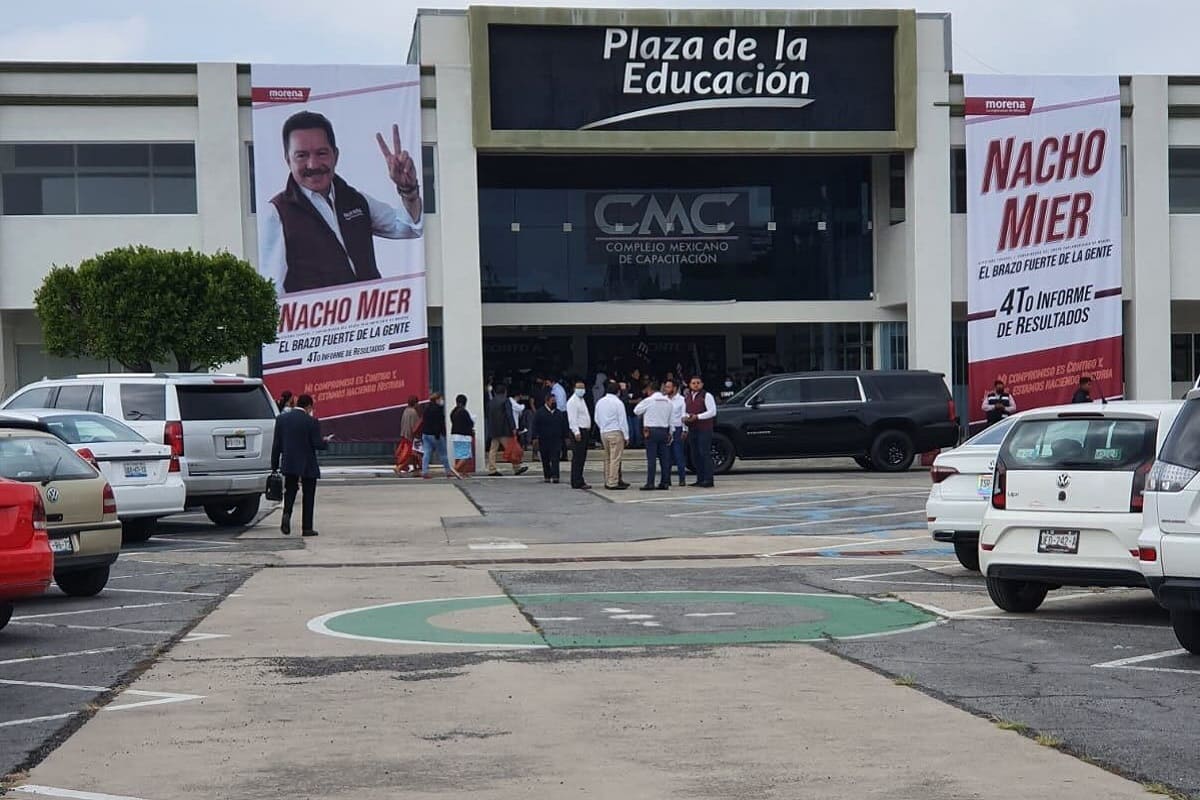 VIDEOS: Nacho Mier acarrea gente para su cuarto informe y hasta reparte tortas 3 39e2b0ac e77a 4dfe aa97 8368a796344d 1