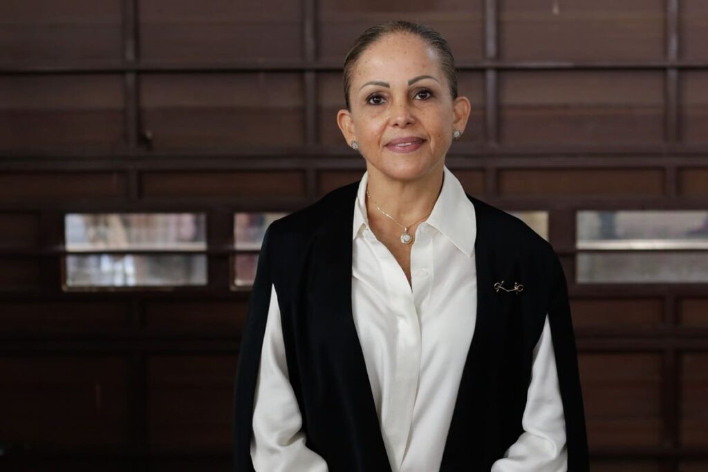 Olga Lucia Romero Garci Crespo licencia Morena 1