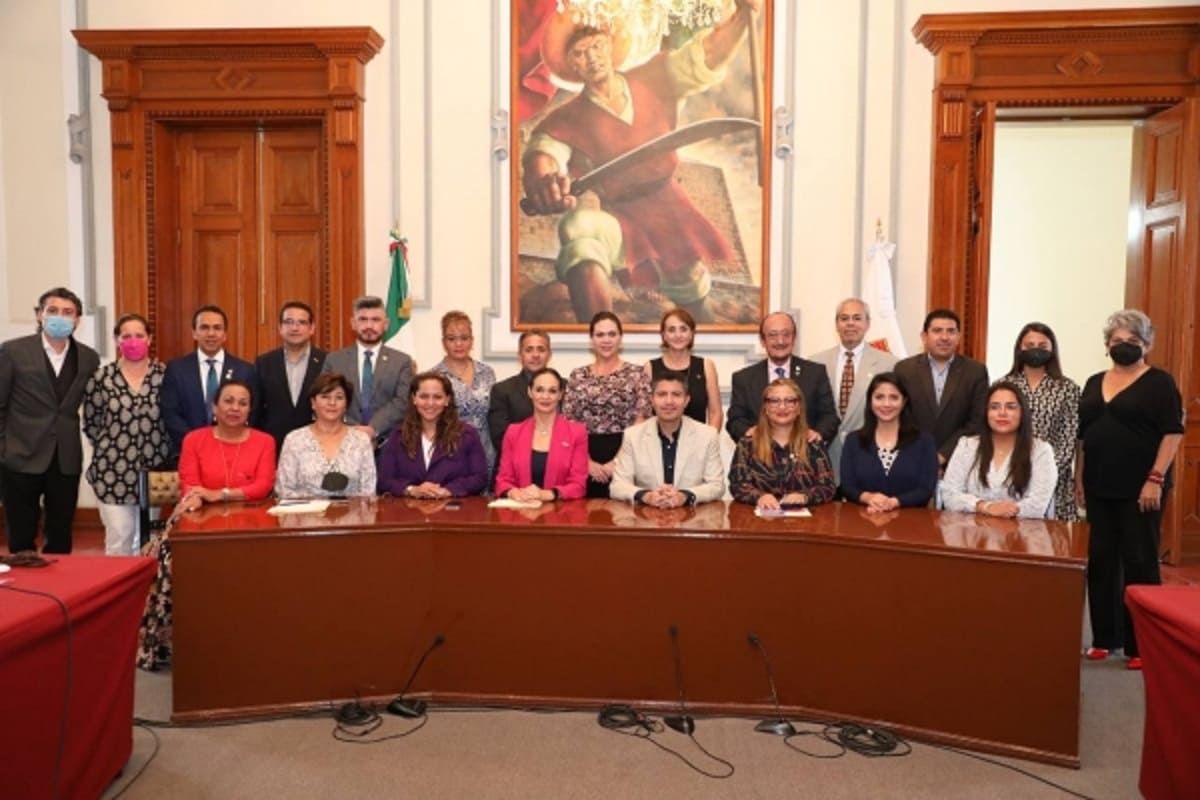 Eduardo Rivera Pérez y clubes rotarios estrechan lazos en favor de Puebla capital 2 eduardo rivera y rotarios 1