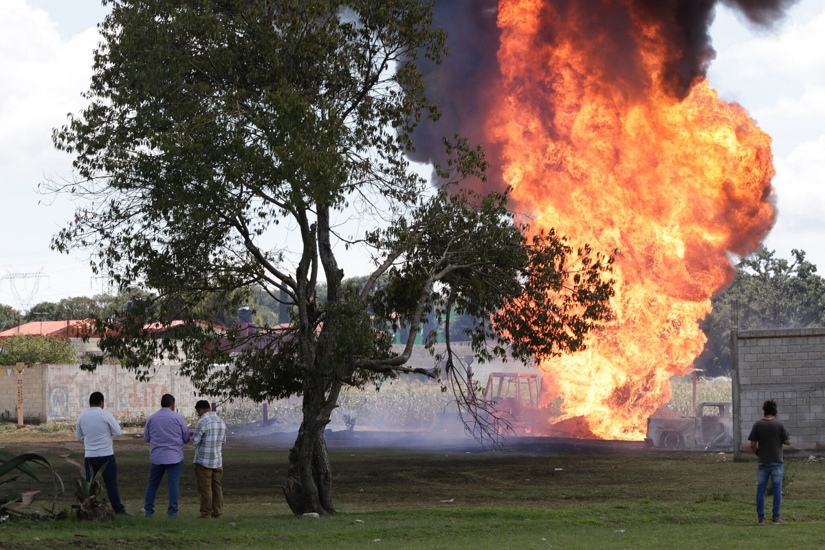 ALMANAQUE de Agosto: Explosiones de gasoductos, caídas de árboles y más accidentes del transporte público en Puebla 11 explosion amozoc