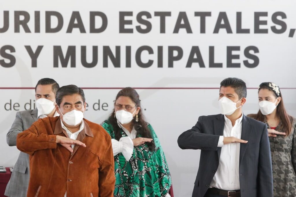 grito de independencia vuelve a palacio municipal de Puebla 1