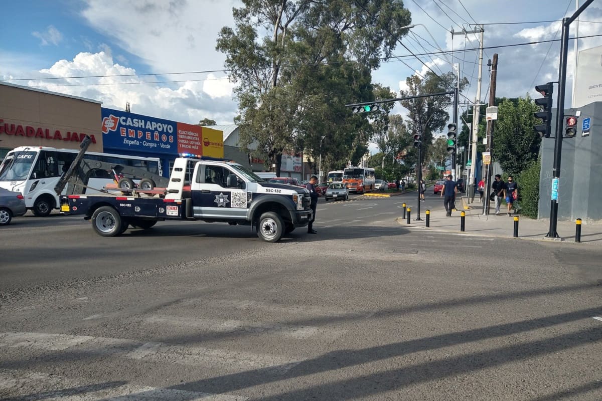 Dueños de puestos clandestinos de micheladas se adelantan a operativo en mercado Morelos y no hay detenidos 2 mercado Morelos 1