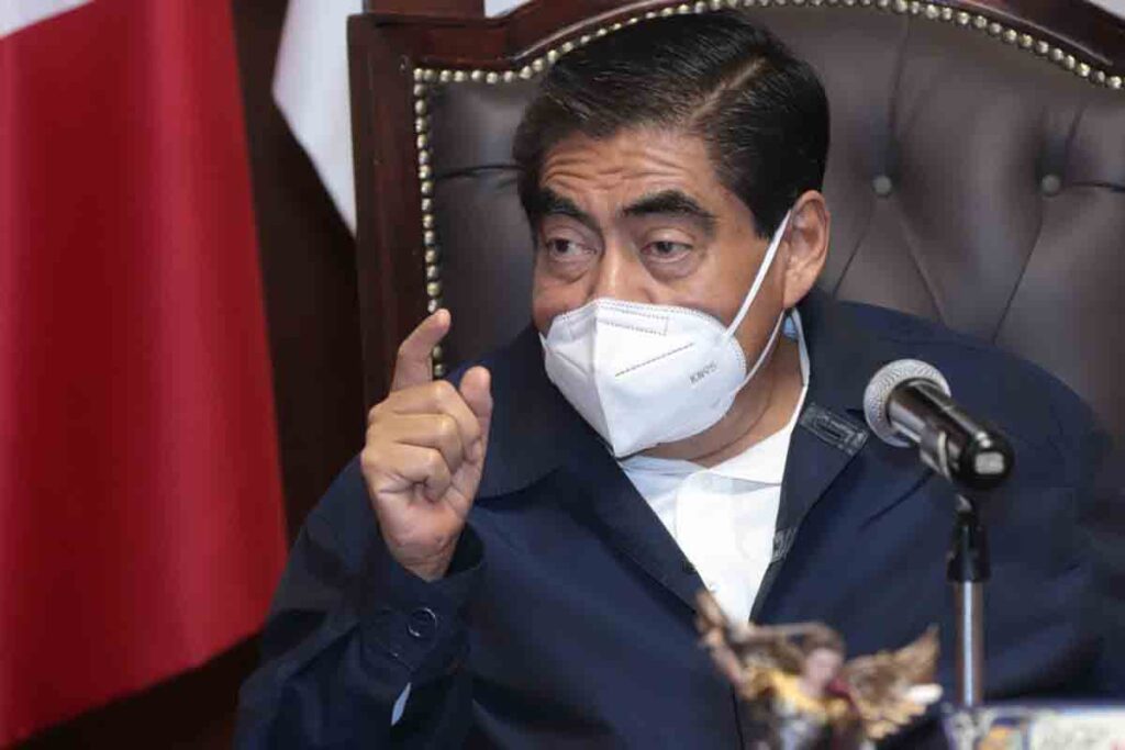 miguel barbosa huerta 9