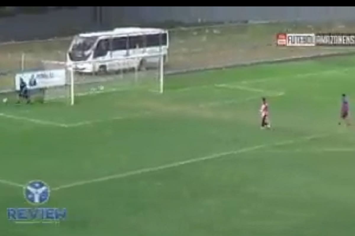 VIDEO: Jugador marca autogol a propósito en Brasil y es investigado 4 Barbosa 2