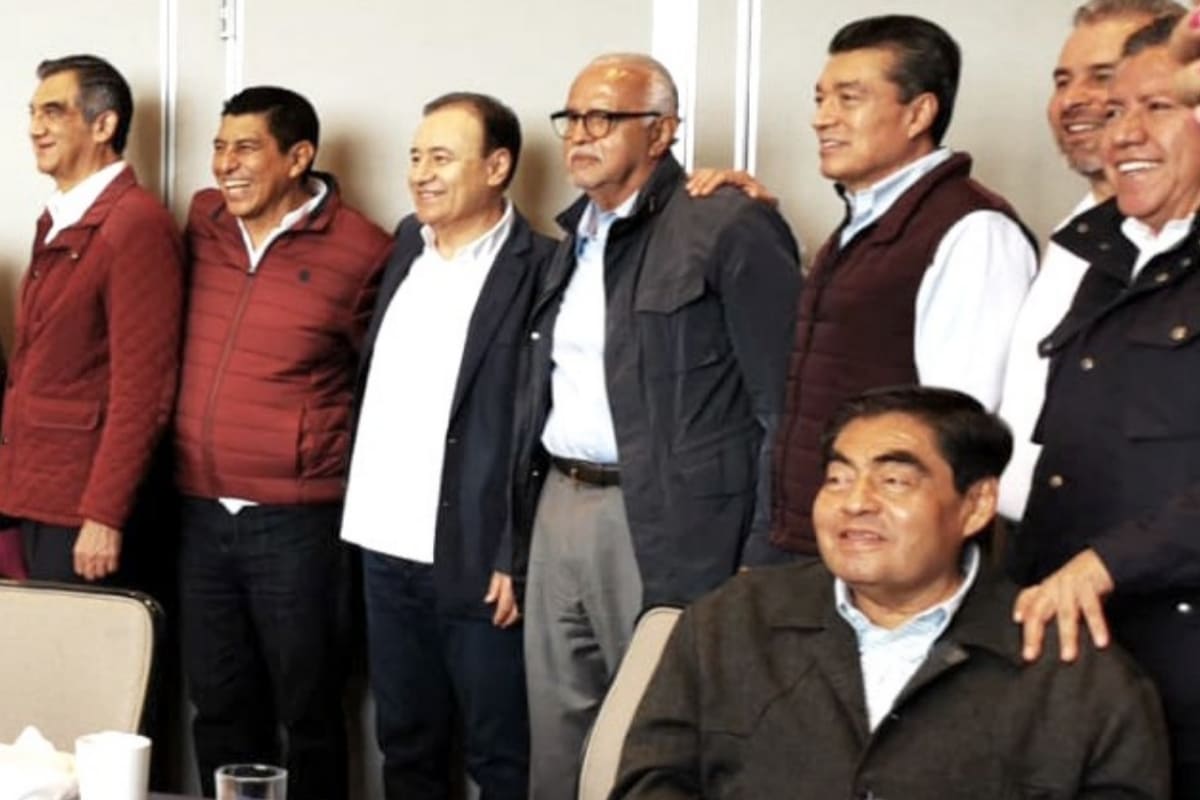 Miguel Barbosa asiste al Congreso Nacional de Morena en CDMX 4 Picsart 22 09 17 11 53 20 874