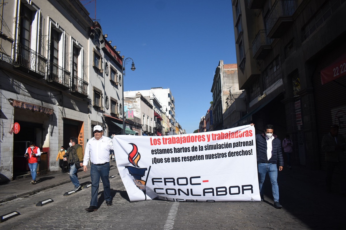 Trabajadores de Talavera Uriarte en Puebla estallan la huelga 4 Talavera Uriarte