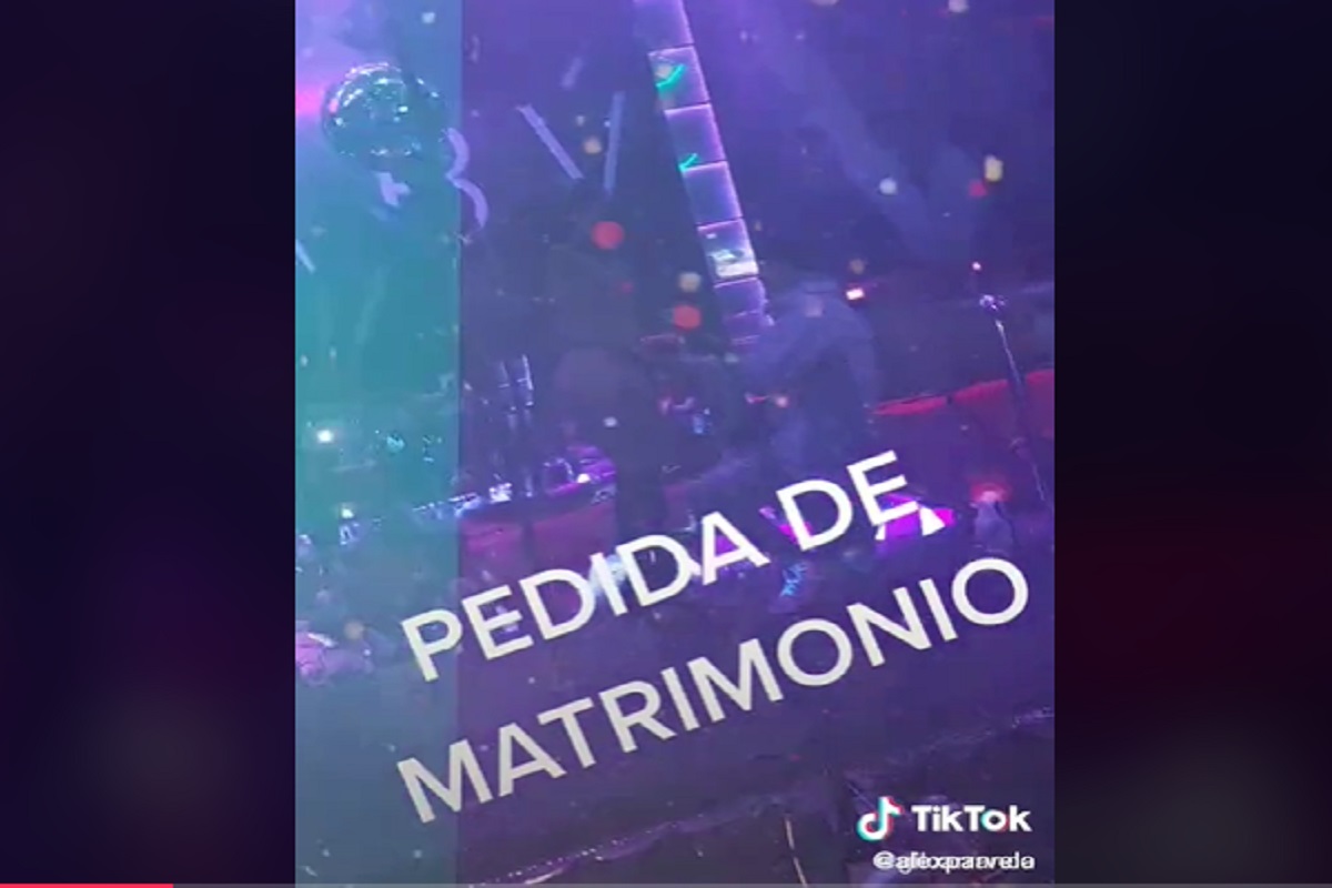 El amor existe: proponen matrimonio a bailarina en table dance de Tlaxcala (VIDEO) 2 asalto cuentahabiente 1