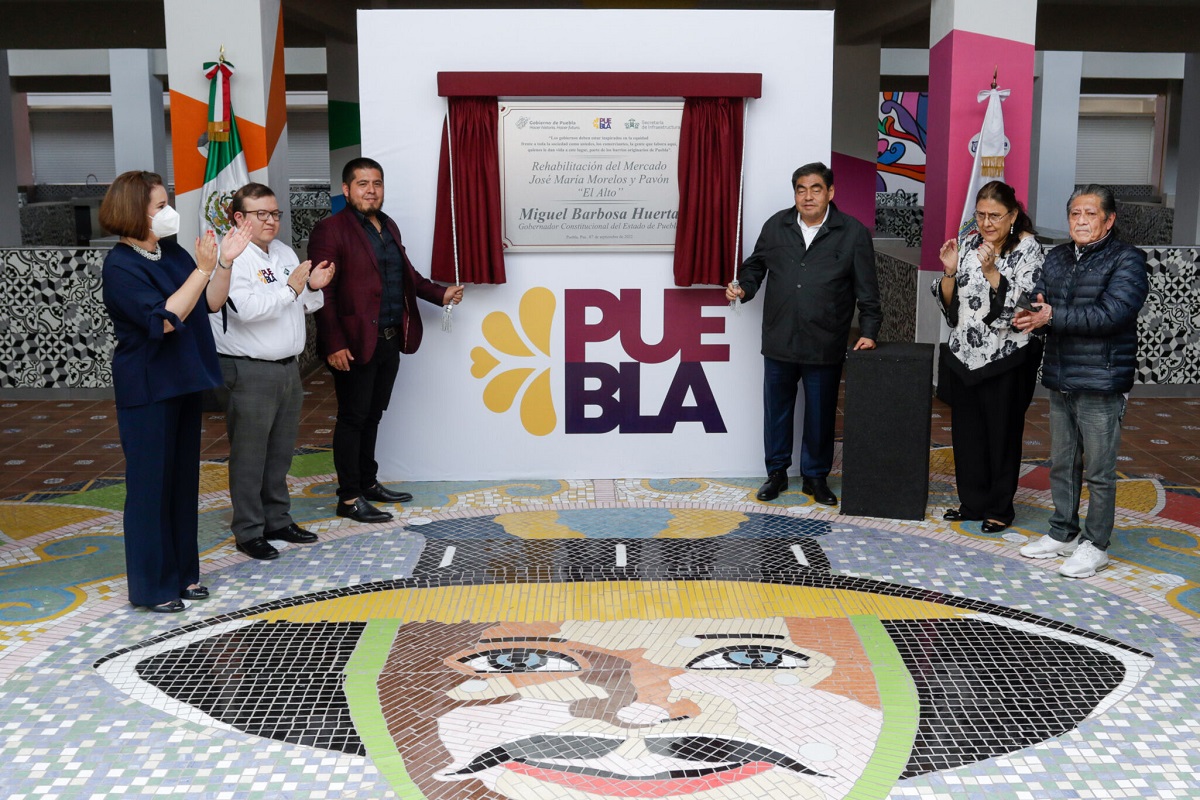Barbosa oficializa ruptura con Lalo Rivera en la inauguración del mercado de El Alto 3 barbosita