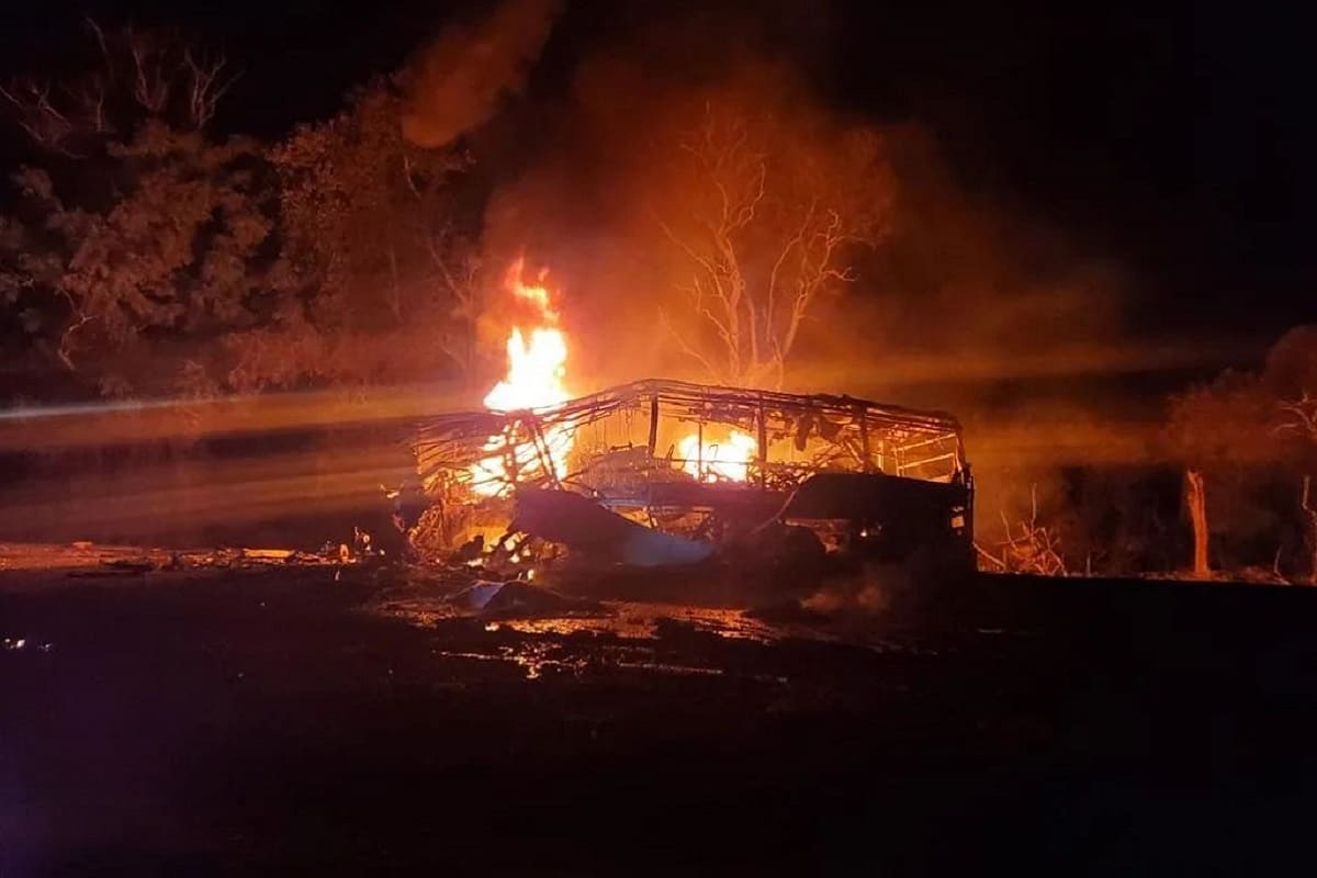 Choca un autobús con pipa y mueren 20 pasajeros calcinados en carretera Monterrey-Ciudad Victoria 4 choque pipa autobus 1