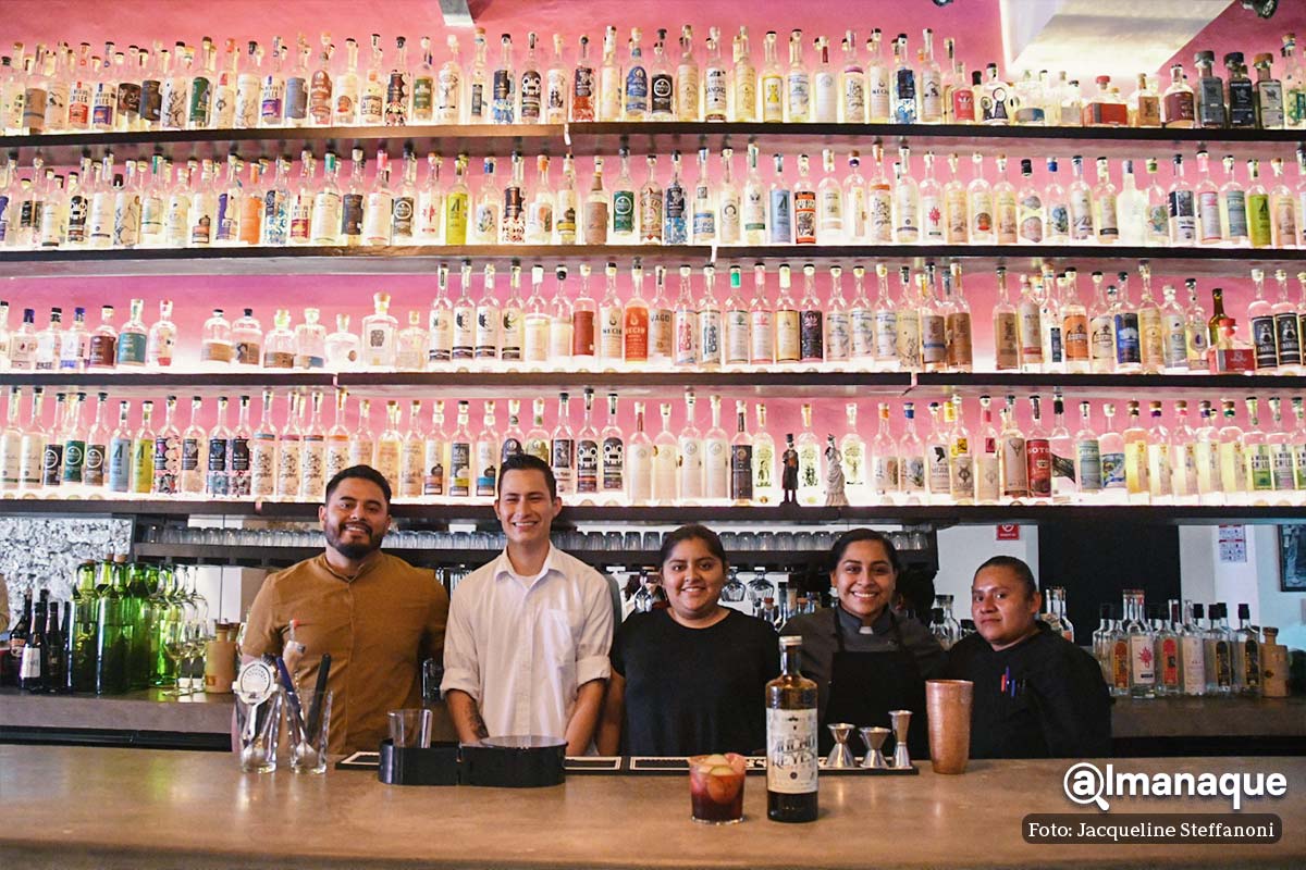 mezcaleria miel de agave puebla 16