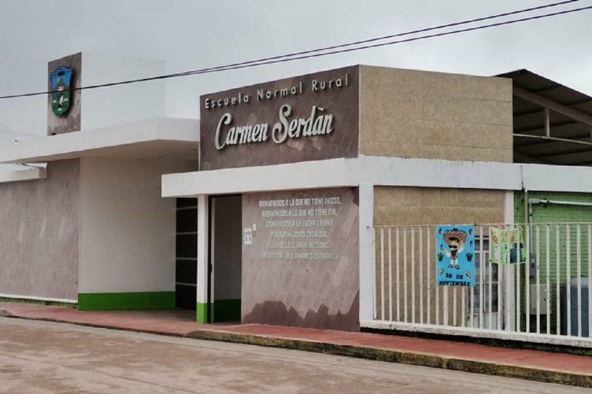 Normalistas de Teteles tenían cuartos VIP; presentarán denuncias 2 normal de teteles
