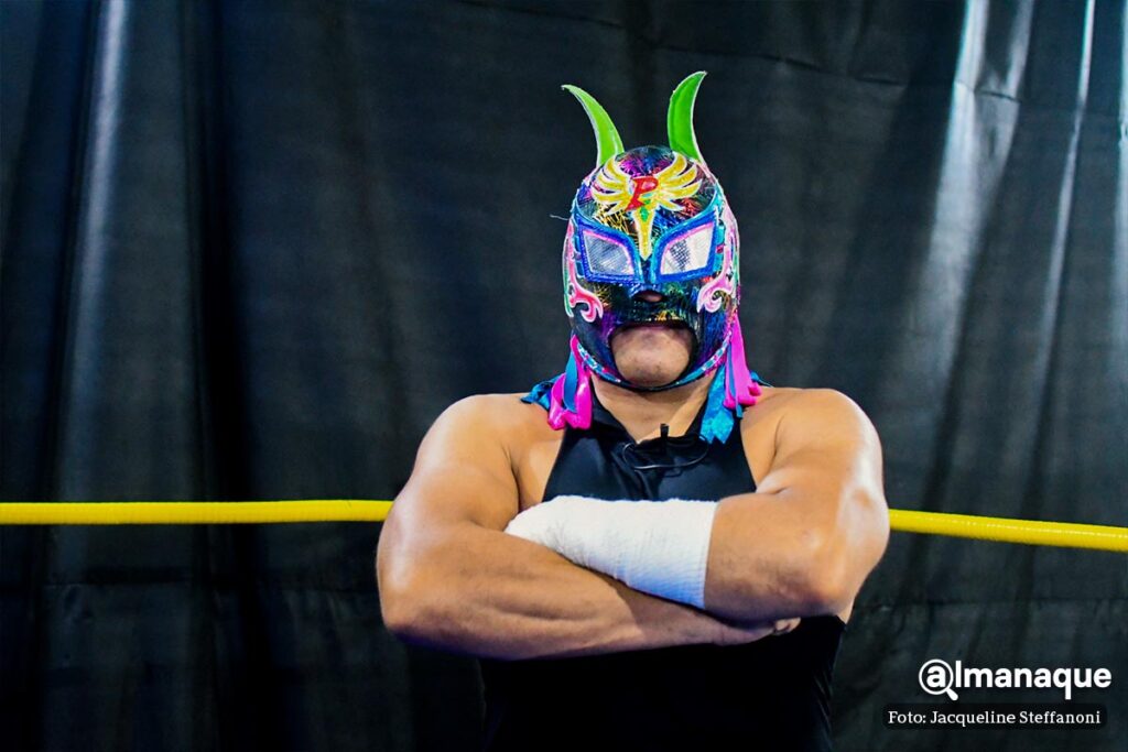 pegasso policia municipal luchador 6