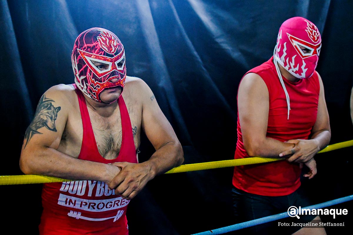 pegasso policia municipal luchador 8