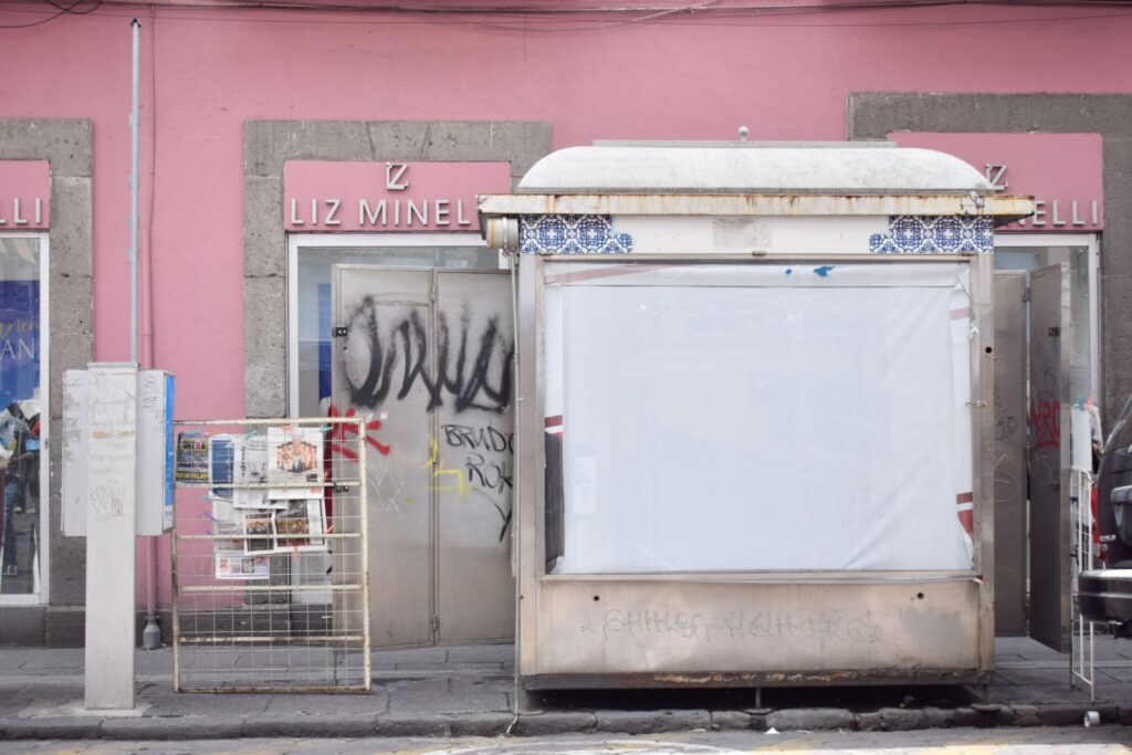 removeran 35 casetas de periodicos puebla