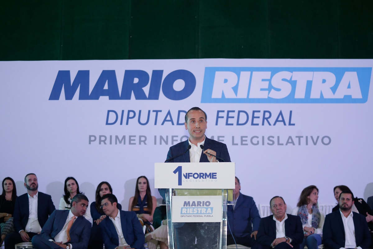 Mario Riestra rinde informe legislativo, resalta gestión de recursos para San Alejandro 2 riestra