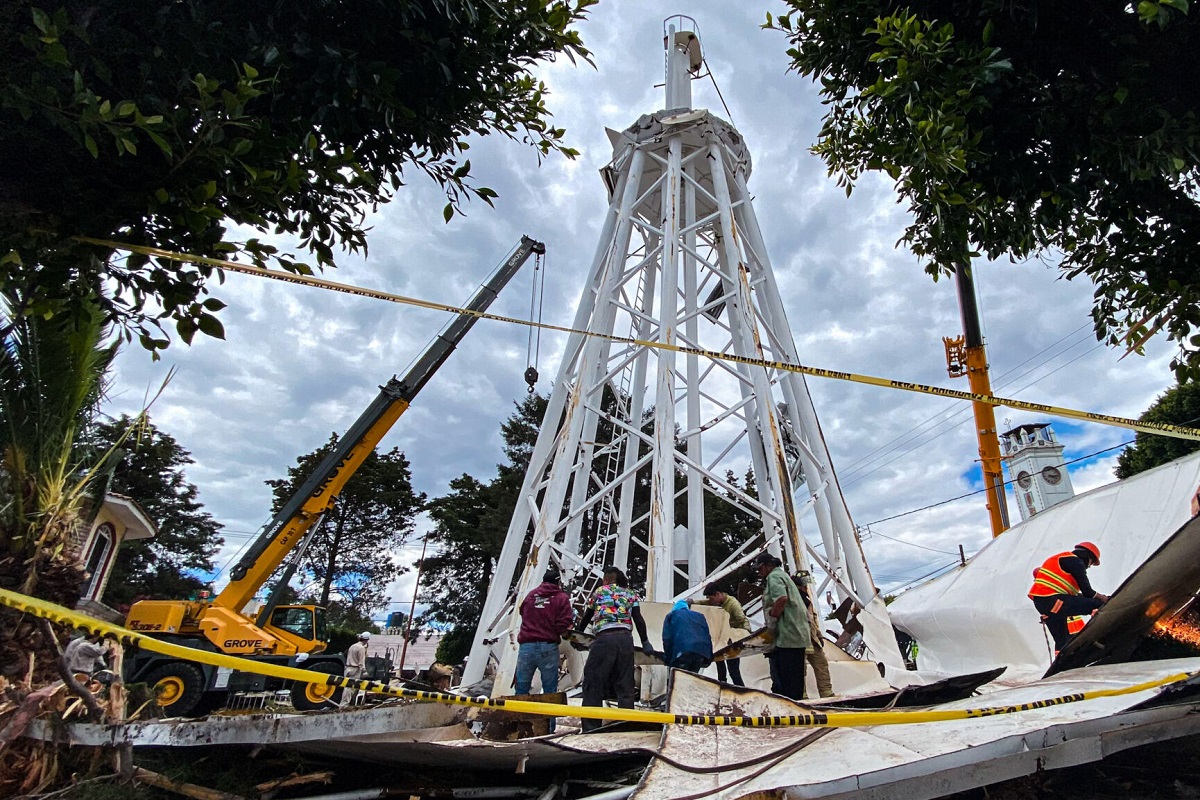 Norma Layón corre al director de obra pública y denunciará a quienes la agredieron en Temaxcalac 2 torre