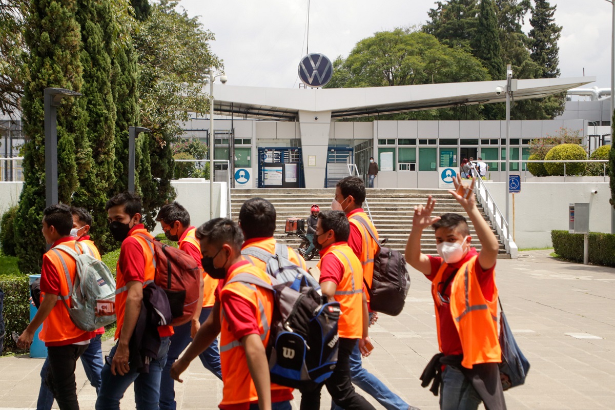 En VW habrá nueva negociación o estalla la huelga; federación avala consulta de trabajadores 2 volswagen